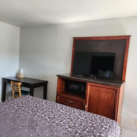 Pacific Inn Crescent City Bagian luar foto